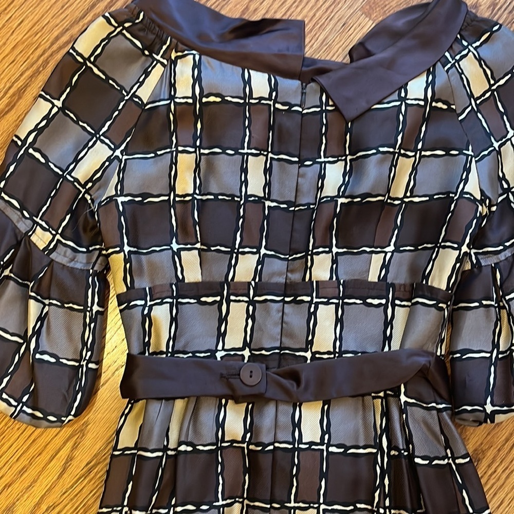 Nanette Lepore Woman’s Brown Silk Dress Size 0 - Picture 4 of 7